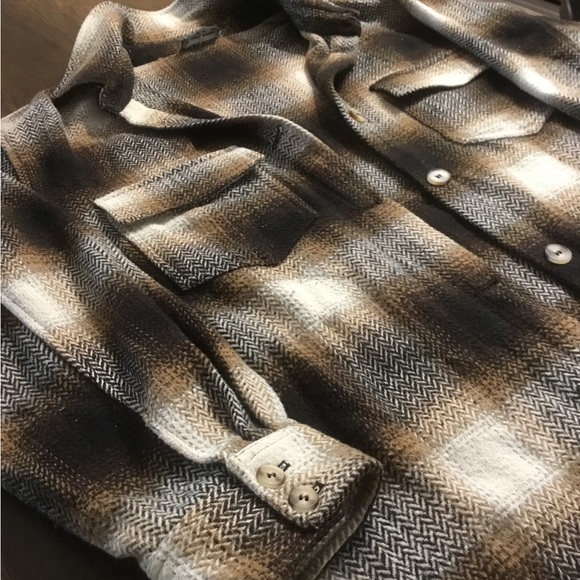 ChicSoul Women’s Plus Size 3X Plaid Shacket Button Up Jacket Brown - Picture 3 of 6